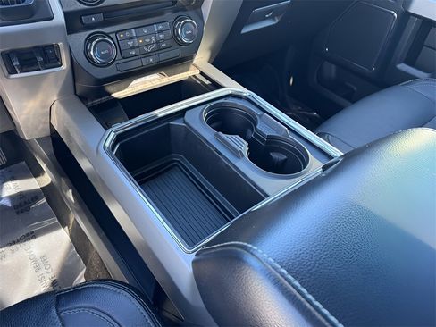 Used 2017 Ford F350 Lariat image 36