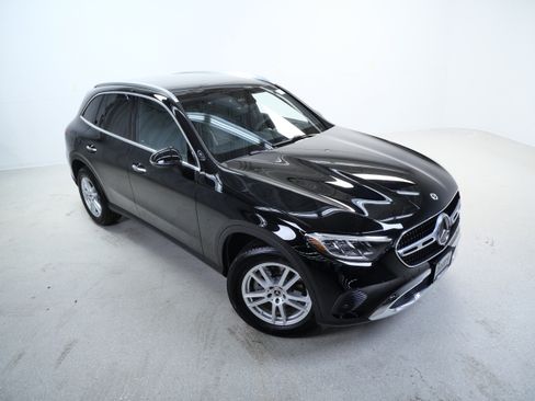 Certified 2026 Mercedes-Benz GLC 300 4MATIC image 4