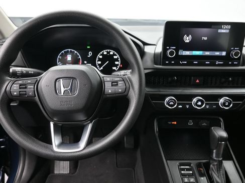 Used 2024 Honda CR-V LX image 10