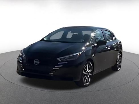 Used 2025 Nissan Versa SV FWD image 2