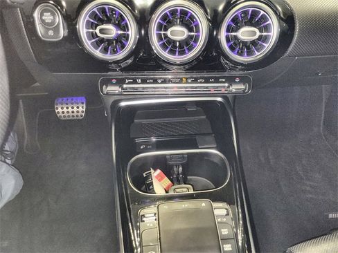 Used 2021 Mercedes-Benz A 35 AMG Base image 19