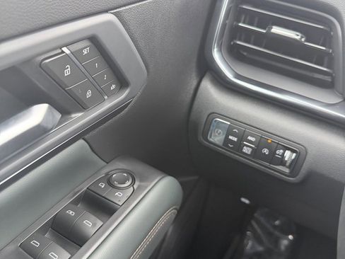 New 2026 GMC Terrain AT4 w/ Convenience Package III image 11