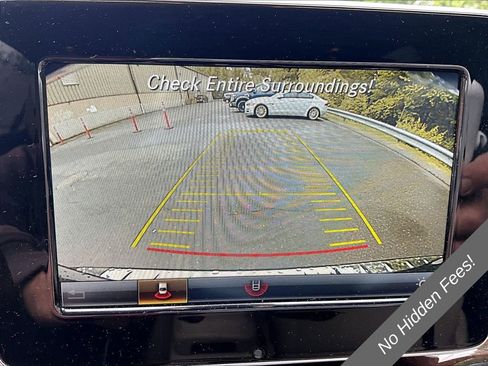 Used 2016 Mercedes-Benz GLA 250 w/ Premium Package image 18
