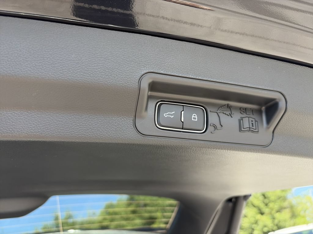 New 2027 Ford Explorer Active w/ Active Comfort Package RWD image 32