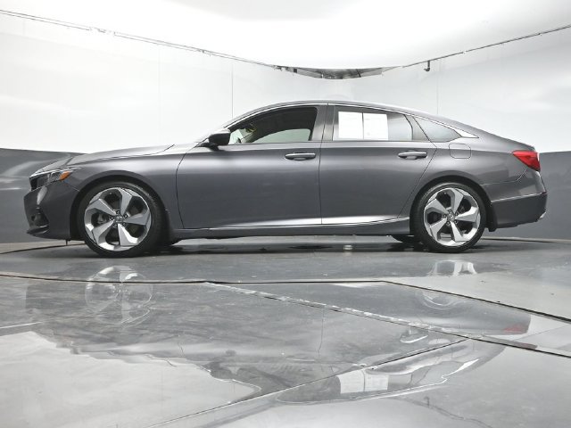 Used 2018 Honda Accord Touring image 37