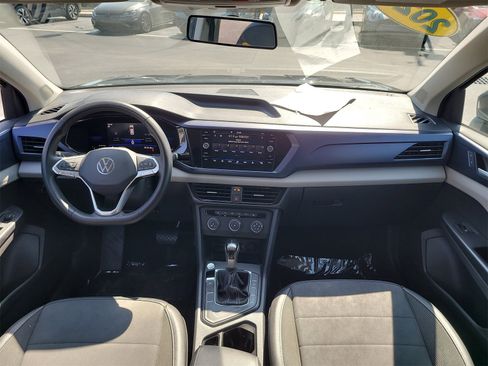 Used 2022 Volkswagen Taos SE image 14