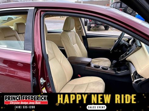 Used 2016 Toyota Avalon XLE Premium image 7