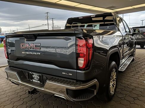 Used 2020 GMC Sierra 1500 SLE w/ SLE Value Package image 6