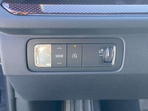New 2026 Chevrolet Traverse RS w/ LPO, Floor Liner Package FWD image 17