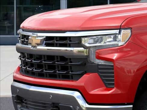 Used 2024 Chevrolet Silverado 1500 LT w/ Safety Package AWD/4WD image 13