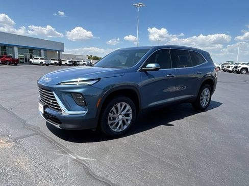 Used 2026 Buick Enclave Preferred AWD/4WD image 1