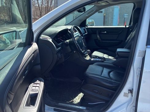 Used 2017 GMC Acadia Limited SLT image 5