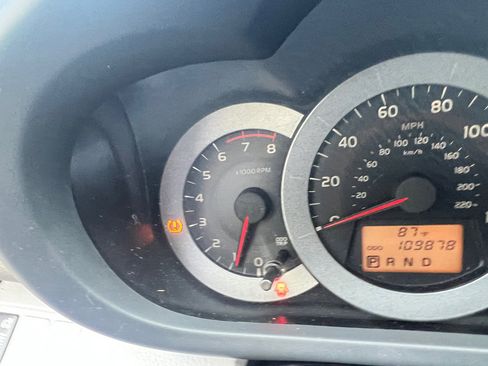 Used 2009 Toyota RAV4 4WD image 23