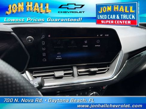Used 2025 Chevrolet Trax RS w/ Driver Confidence Package FWD image 23