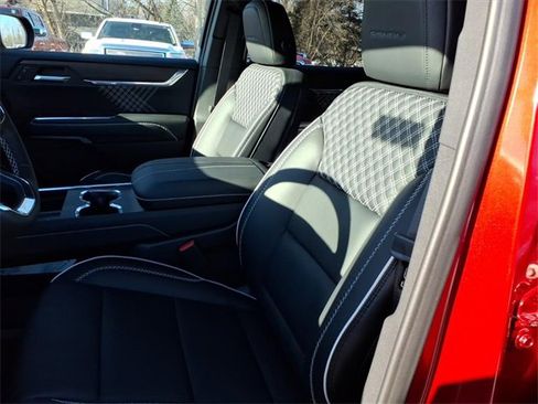 New 2026 GMC Acadia Denali w/ Super Cruise Package image 19