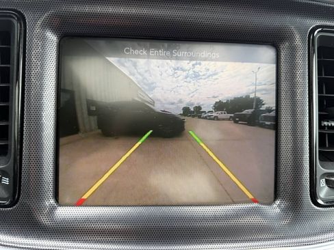 Used 2016 Dodge Challenger R/T Scat Pack w/ Leather Interior Group RWD image 21
