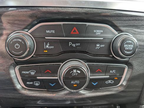 Used 2021 Chrysler 300 Touring L RWD image 29