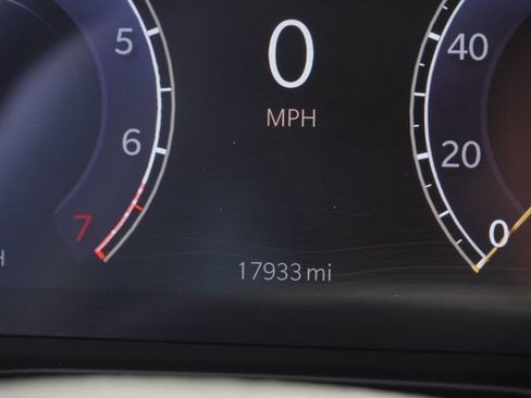 Certified 2024 Jeep Grand Cherokee Limited RWD image 34