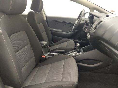 Used 2017 Kia Forte LX FWD image 21