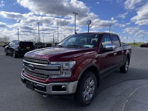 Used 2018 Ford F150 Lariat w/ Equipment Group 502A Luxury AWD/4WD image 2
