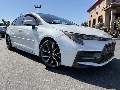 Used 2020 Toyota Corolla SE w/ SE Premium Package FWD image 8