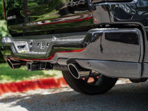 New 2026 RAM 1500 Laramie w/ Night Edition image 9