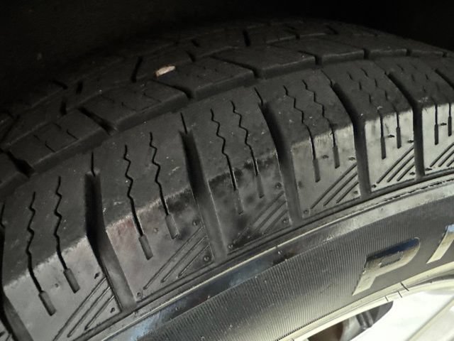 Used 2020 Chrysler Pacifica Touring-L FWD image 17