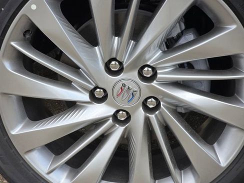 New 2026 Buick Envision Avenir image 11