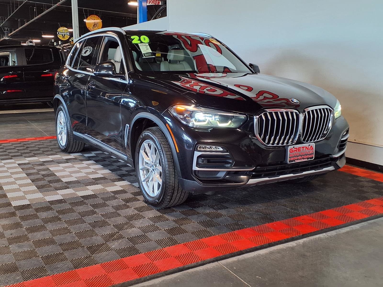 Used 2020 BMW X5 xDrive40i w/ Convenience Package AWD/4WD image 2