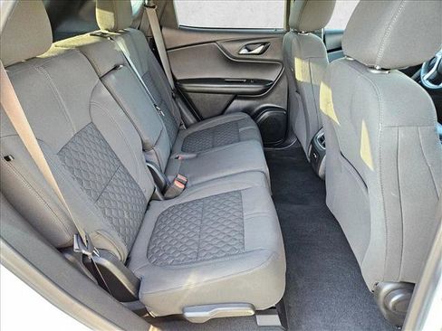 Used 2022 Chevrolet Blazer LT FWD image 18