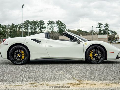Used 2017 Ferrari 488 Spider image 8