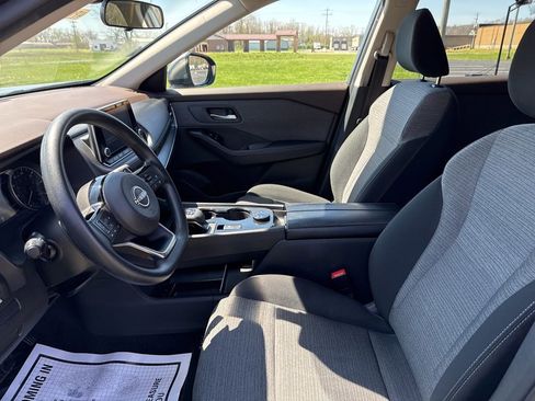 Used 2023 Nissan Rogue SV image 12