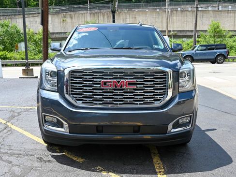 Used 2019 GMC Yukon Denali w/ Denali Ultimate Package AWD/4WD image 2