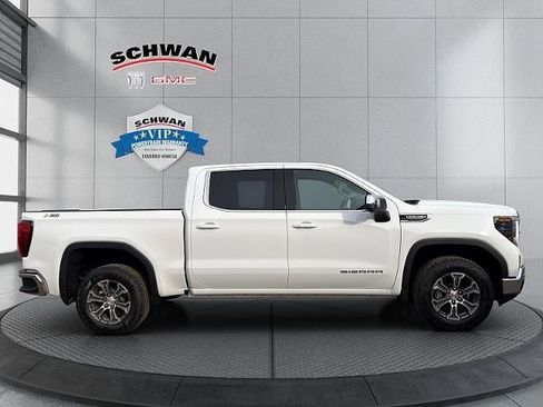 New 2026 GMC Sierra 1500 SLE w/ X31 Off-Road Package image 3