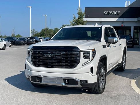 Used 2025 GMC Sierra 1500 Denali Ultimate AWD/4WD image 3