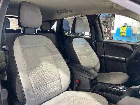Used 2023 Ford Escape Active AWD/4WD image 38