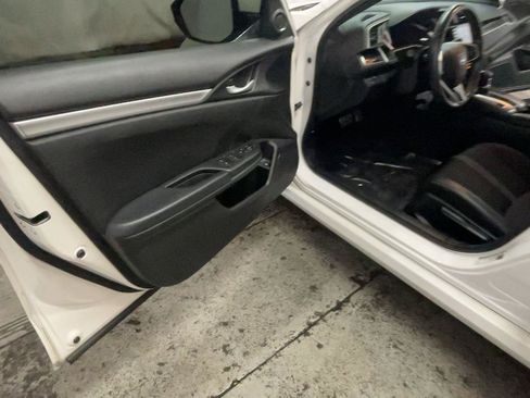 Used 2019 Honda Civic Sport image 29