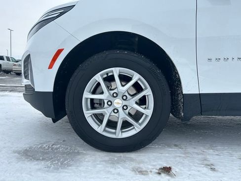 Used 2023 Chevrolet Equinox LT AWD/4WD image 10