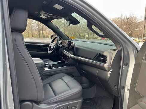 Certified 2025 Chevrolet Tahoe RST image 36