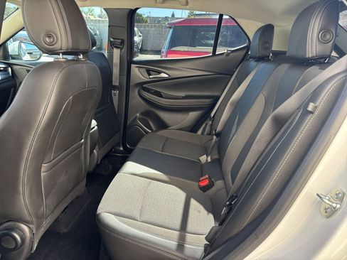 Used 2025 Buick Encore GX Preferred image 25