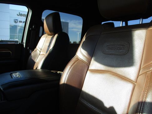 Used 2023 RAM 2500 Limited image 15