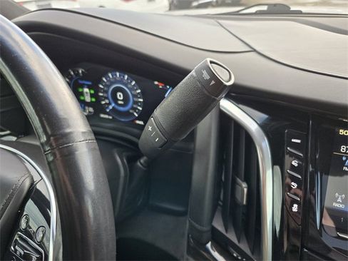 Used 2018 Cadillac Escalade ESV Platinum image 34