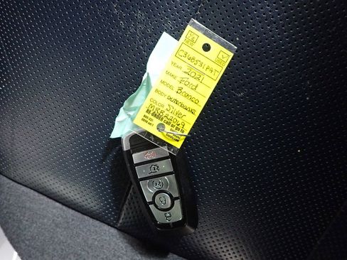 Used 2021 Ford Bronco Sport Outer Banks w/ Outer Banks Package (96D) image 37