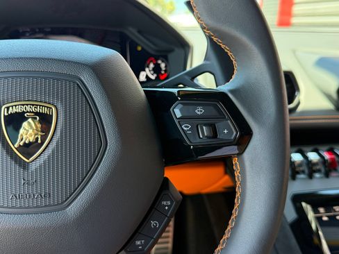 Used 2024 Lamborghini Huracan Sterrato AWD/4WD image 42