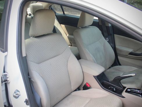 Used 2014 Honda Civic LX image 10