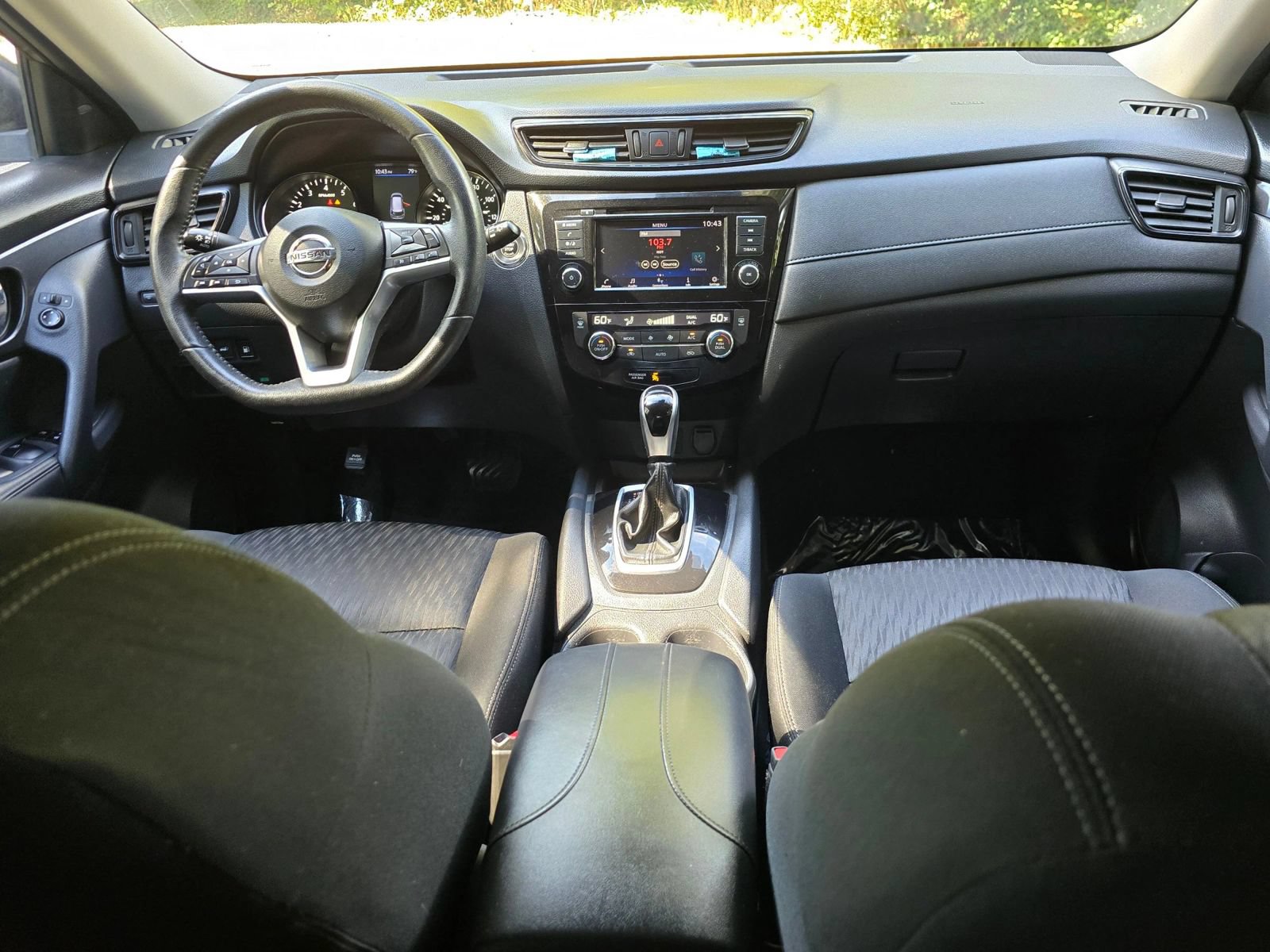 Used 2019 Nissan Rogue SV FWD image 16