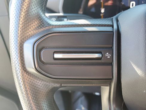 Used 2023 Chevrolet Colorado W/T image 27