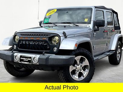 Used 2016 Jeep Wrangler Unlimited Sahara w/ Connectivity Group