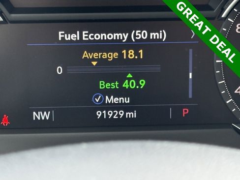 Used 2022 Cadillac XT4 Luxury w/ Cold Weather Package image 16