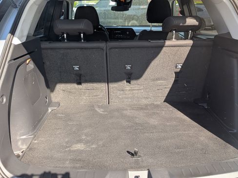 Certified 2025 Chevrolet TrailBlazer LS w/ LS Convenience Package FWD image 33